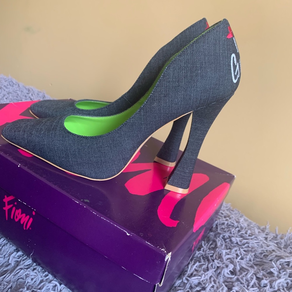 “It Girl” Denim Heel